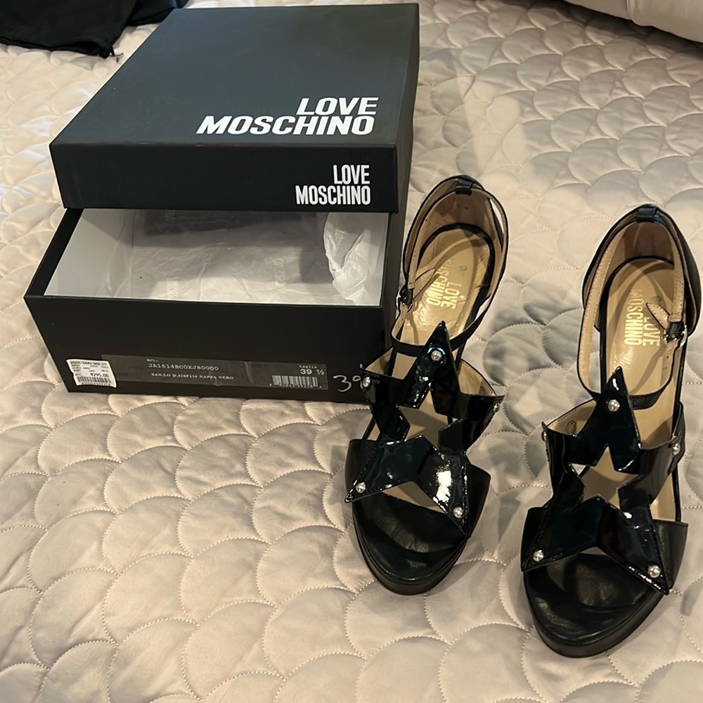 Love Moschino dress heels